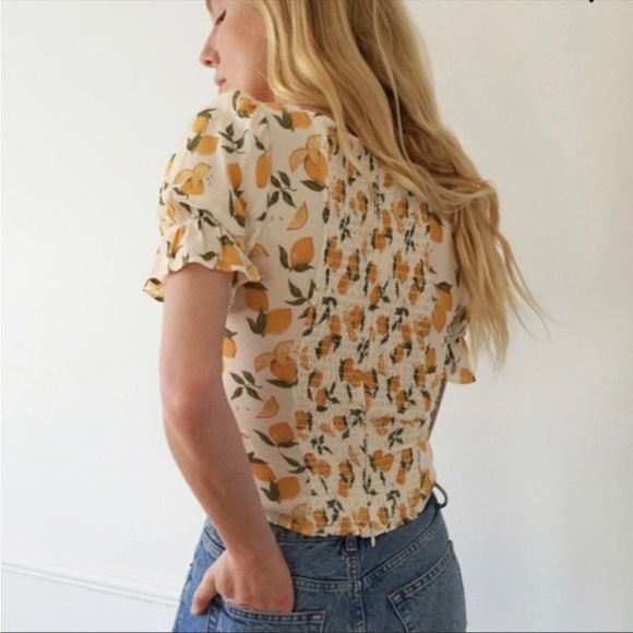 NWT Reformation Delevan Top in Lemonade Size 2 - Picture 2 of 6